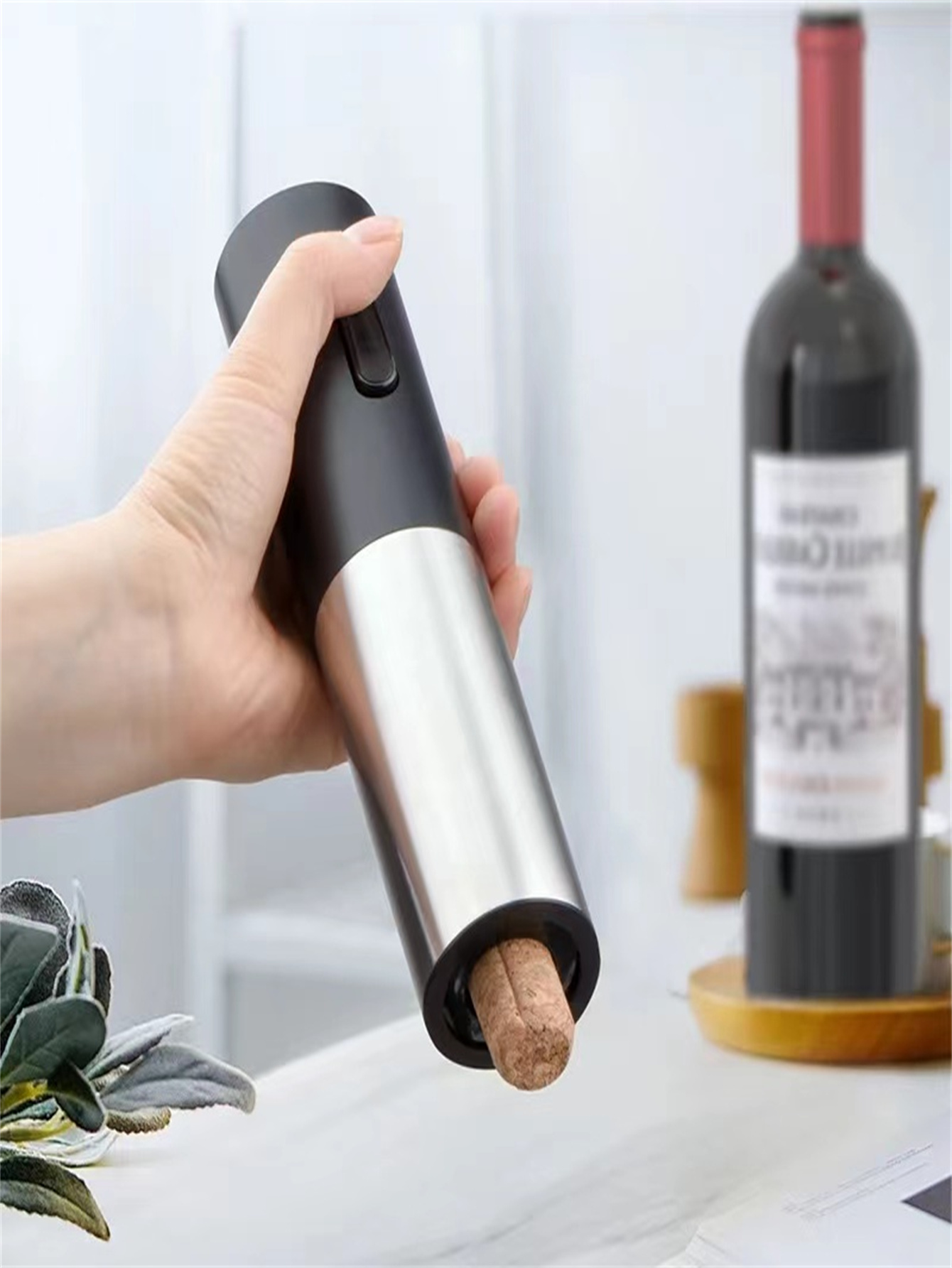 Saca-rolhas elétrico com acessórios para rolha de vinho